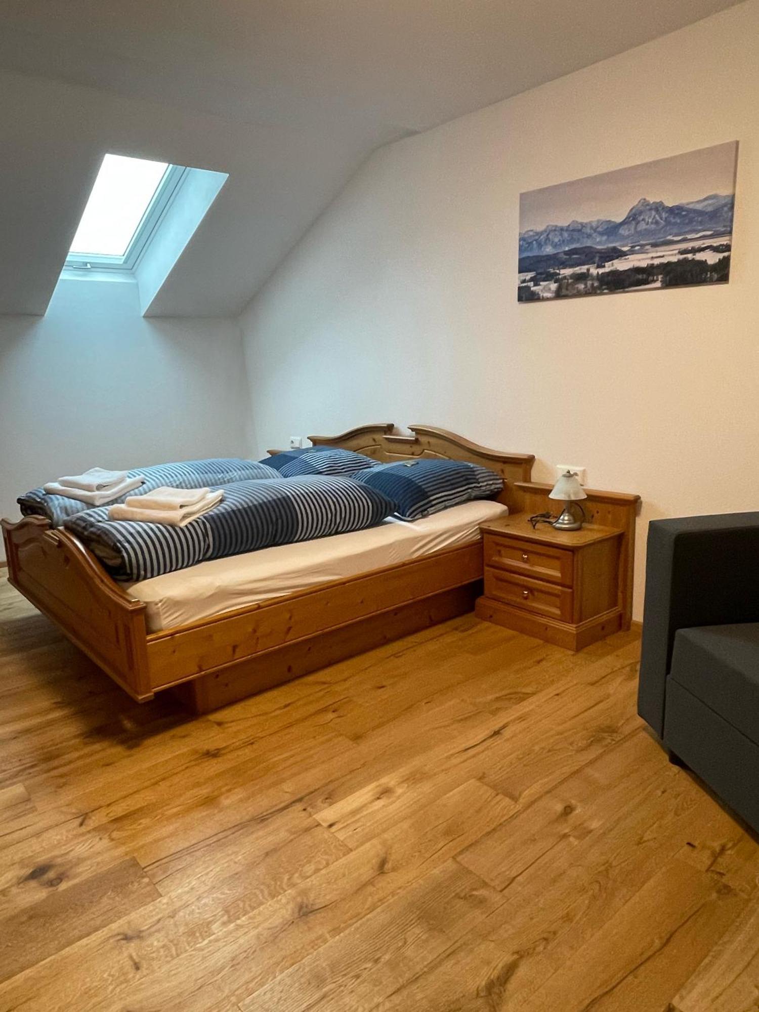 Allgaeublick - Mit Bergblick - Koenigscard Apartment *